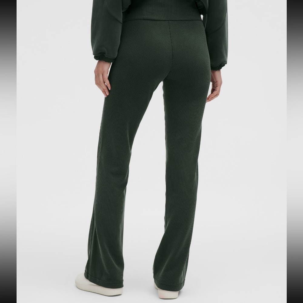 Lululemon Ribbed Softstreme Flated Pant - Picture 2 of 5